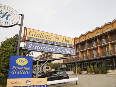 esterno hotel gialletti